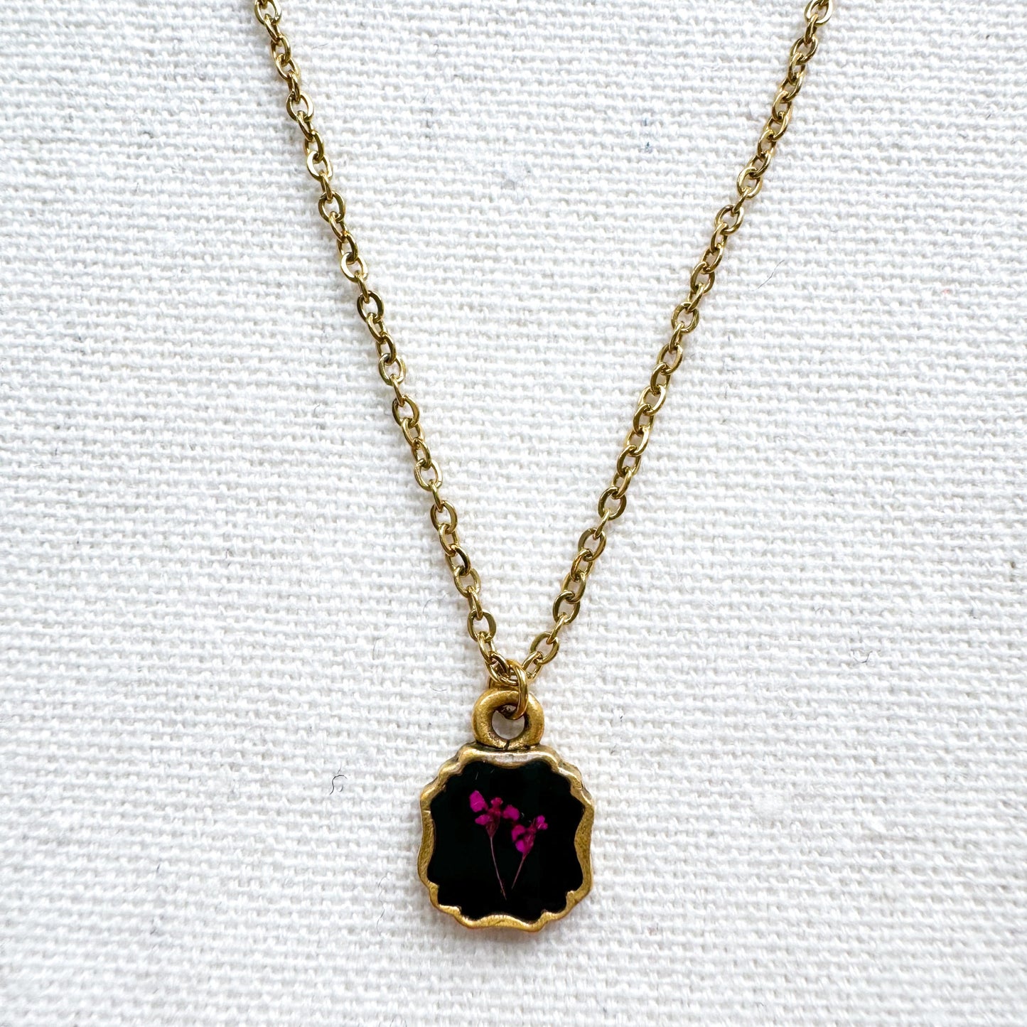 Bridgette Pressed Flower Necklace | Gold