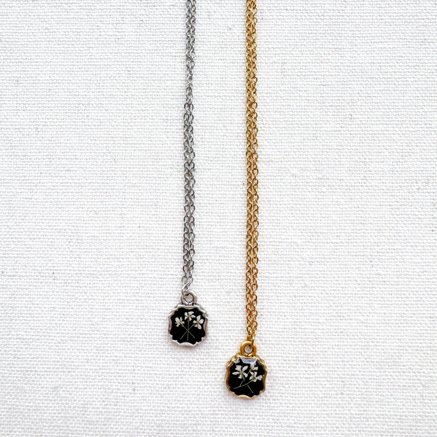 Anne Pressed Flower Necklace | Silver