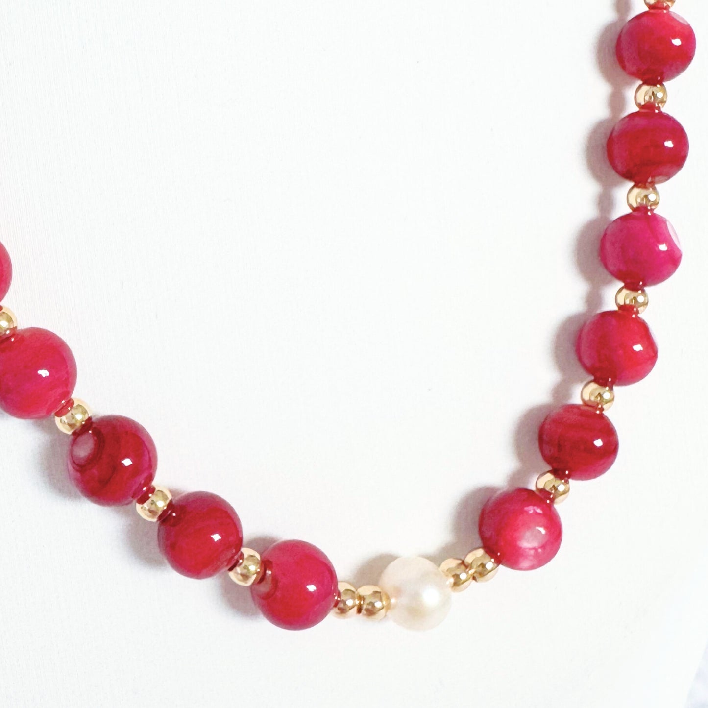 Pearl and Shell Beaded Necklace | Gold