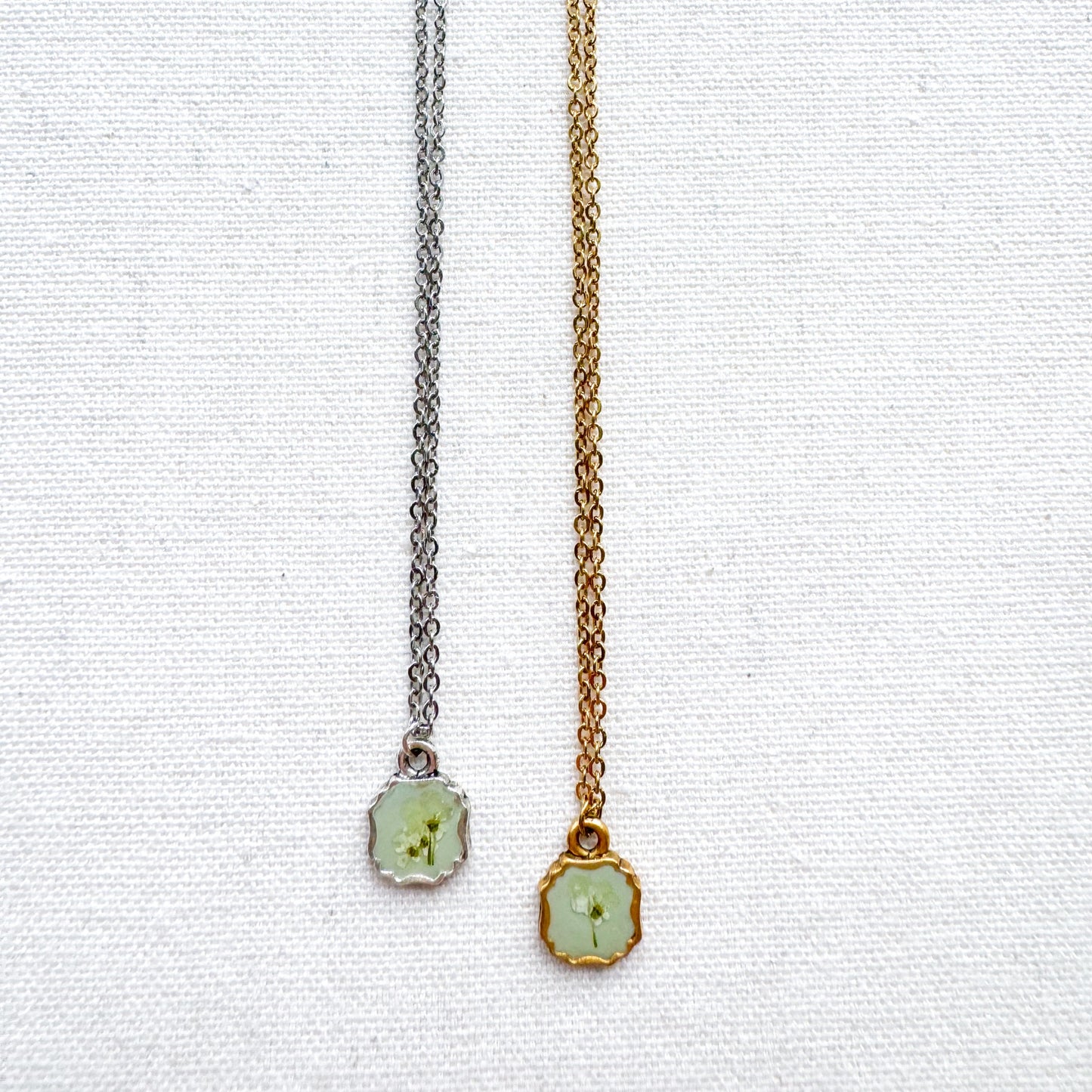 Beth Pressed Flower Necklace | Silver