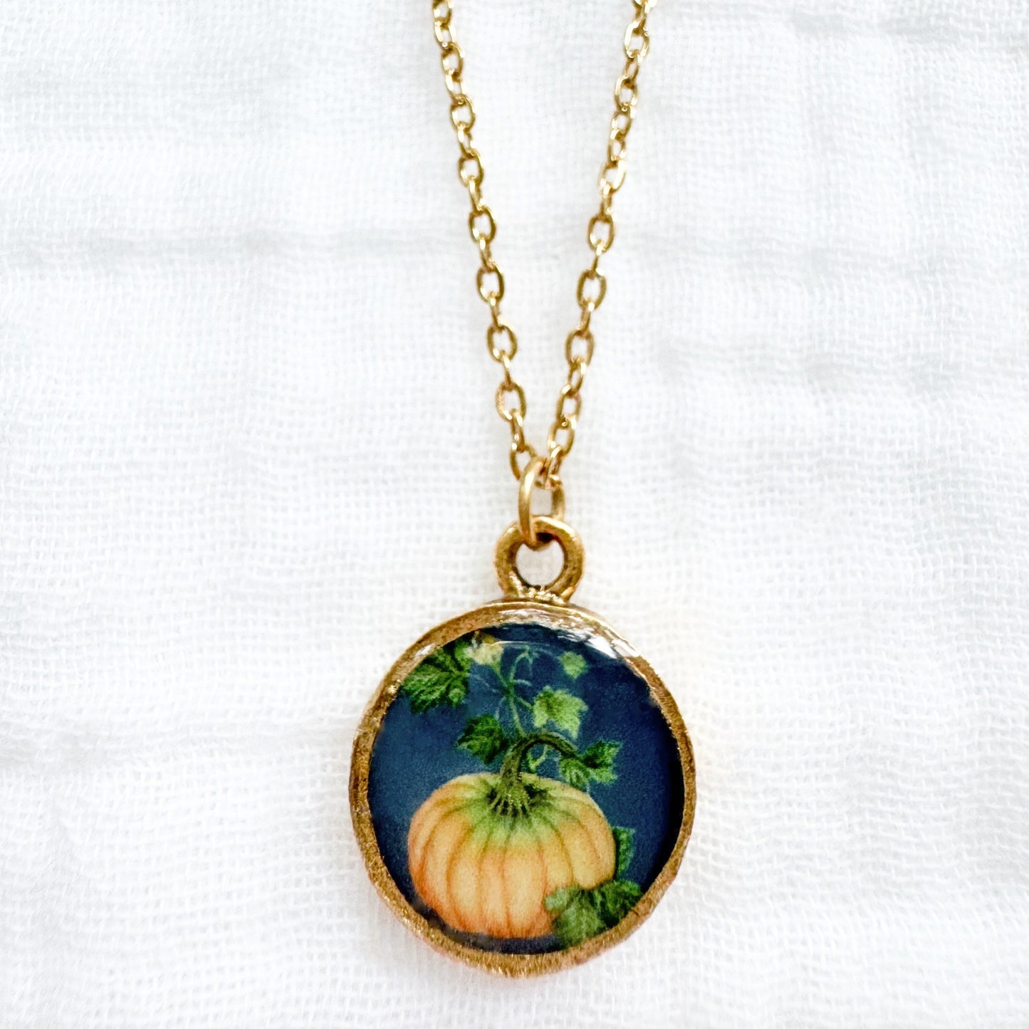 Pumpkin Coin Pendant Necklace | Gold