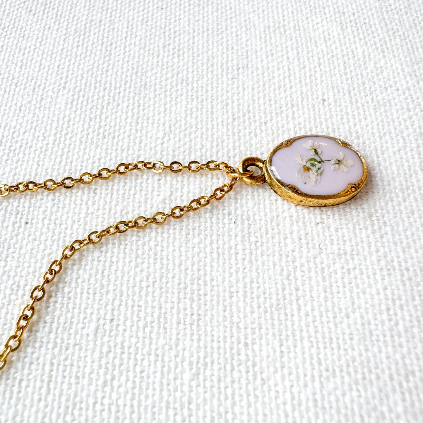 Chelsea Pressed Flower Necklace | Gold