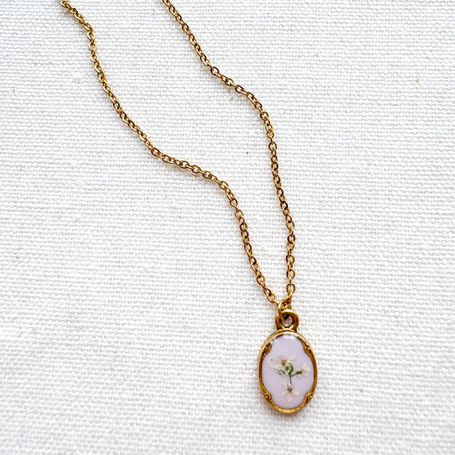 Chelsea Pressed Flower Necklace | Gold