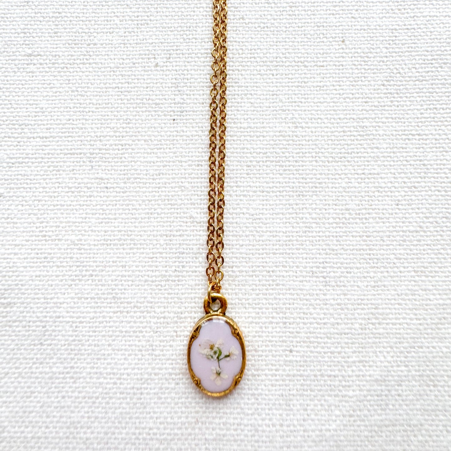 Chelsea Pressed Flower Necklace | Gold