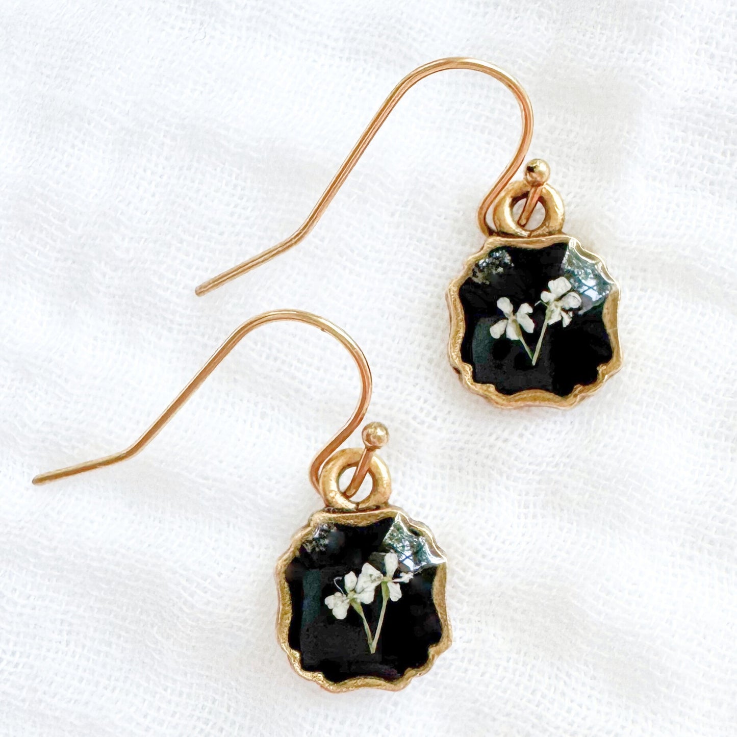 Chelsea Pressed Flower Drop Earrings | Gold