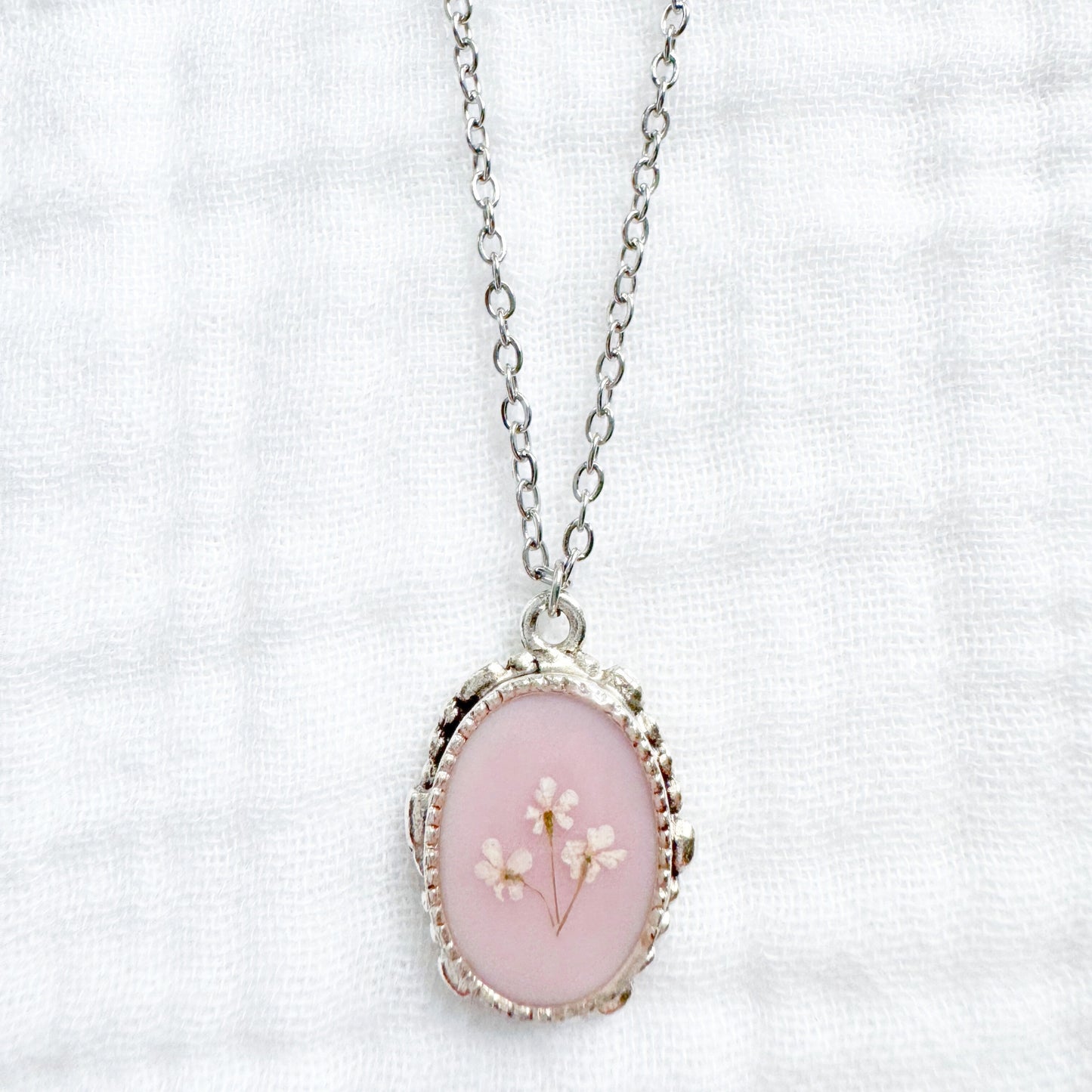 Christine Ornate Pressed Flower Necklace | Silver