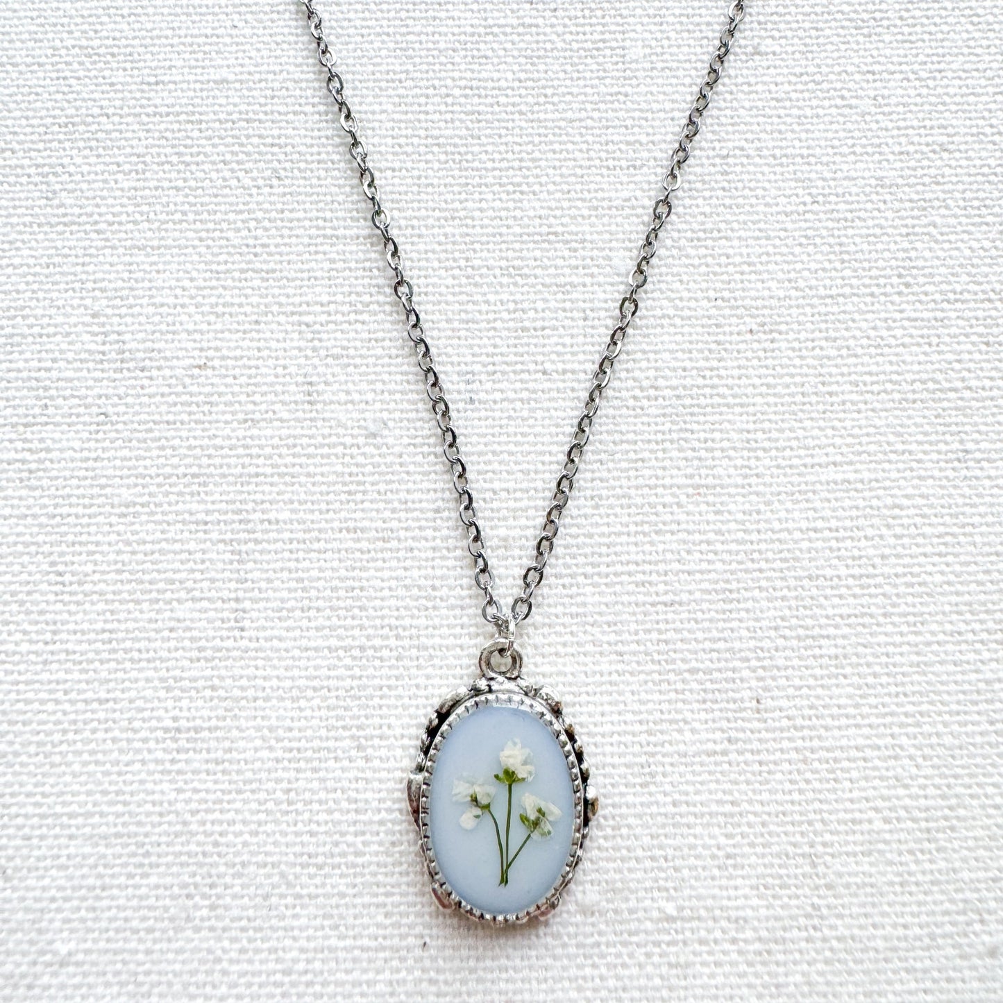 Dorothy Ornate Pressed Flower Necklace | Silver