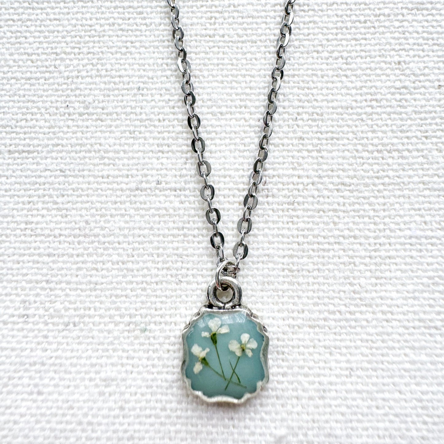 Eloise Pressed Flower Necklace | Silver