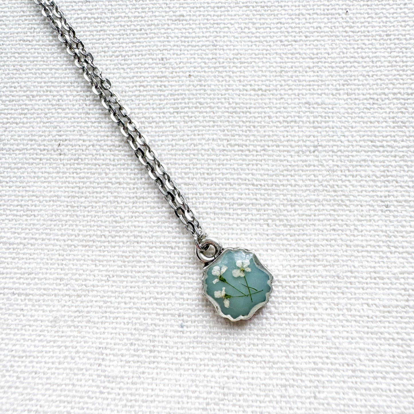 Eloise Pressed Flower Necklace | Silver