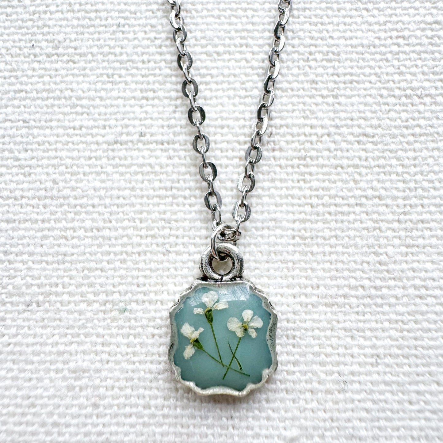 Eloise Pressed Flower Necklace | Silver