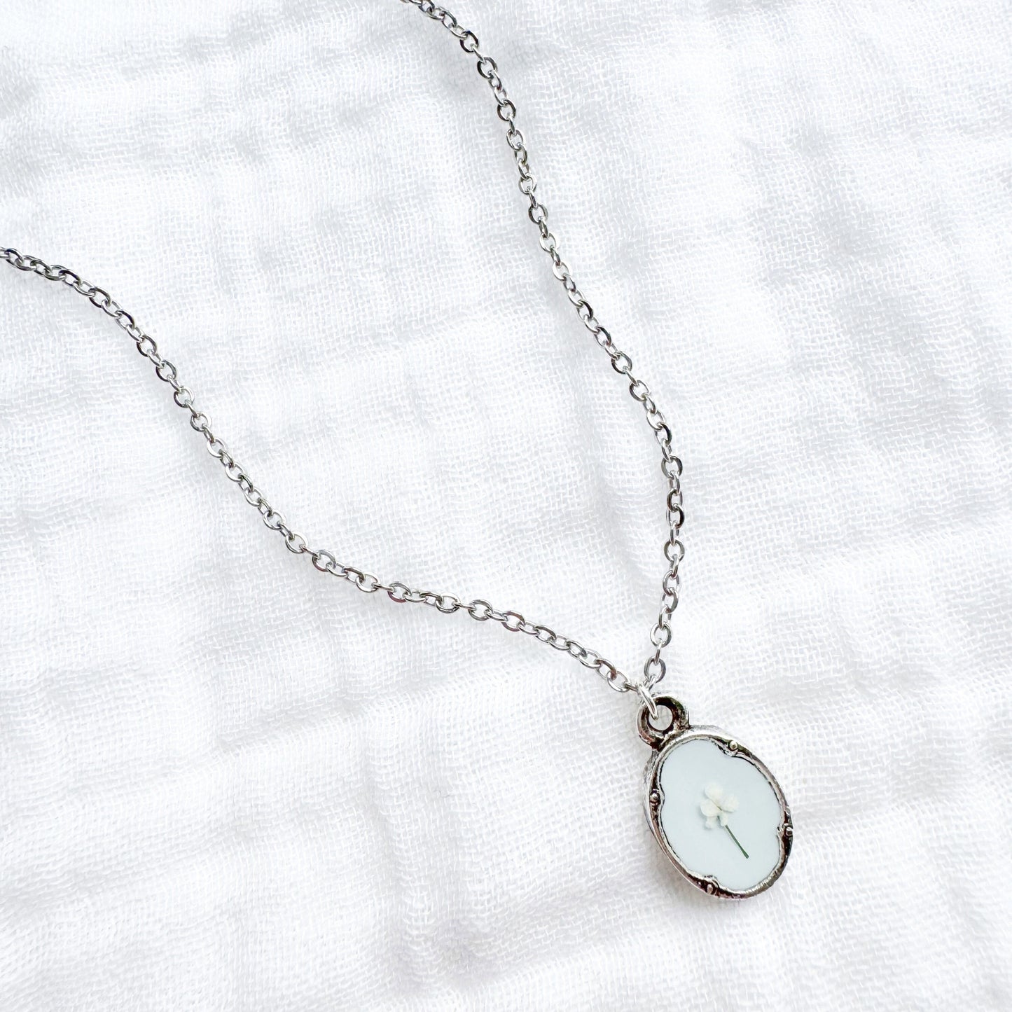 Erica Mini Ornate Pressed Flower Necklace | Silver