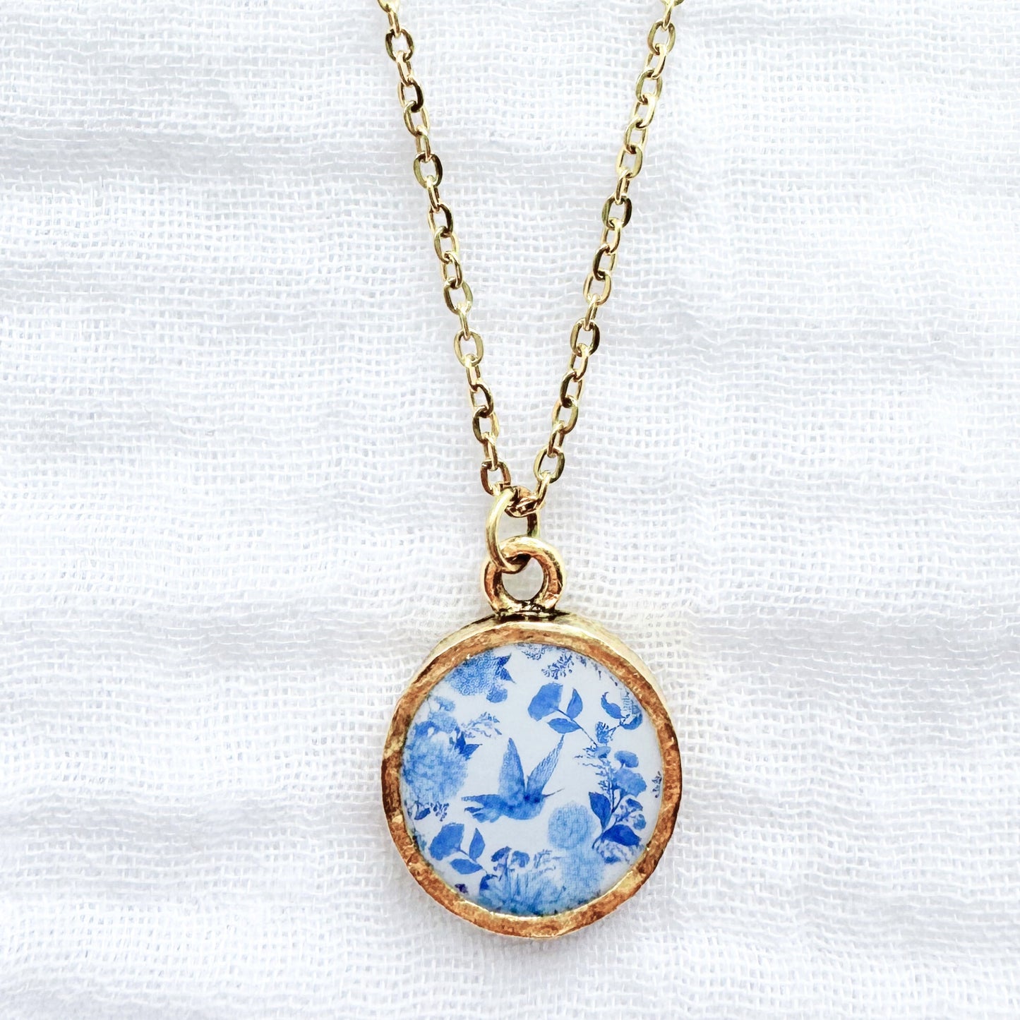 Toile d'oiseaux Coin Necklace | Gold