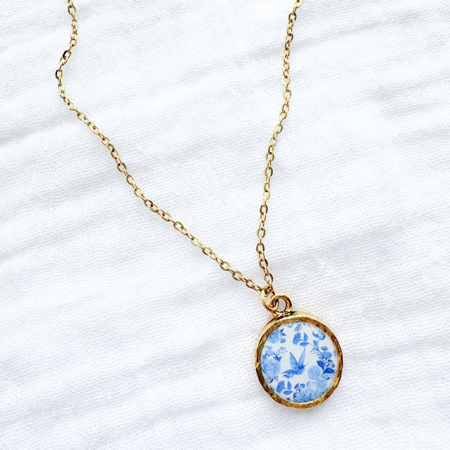 Toile d'oiseaux Coin Necklace | Gold