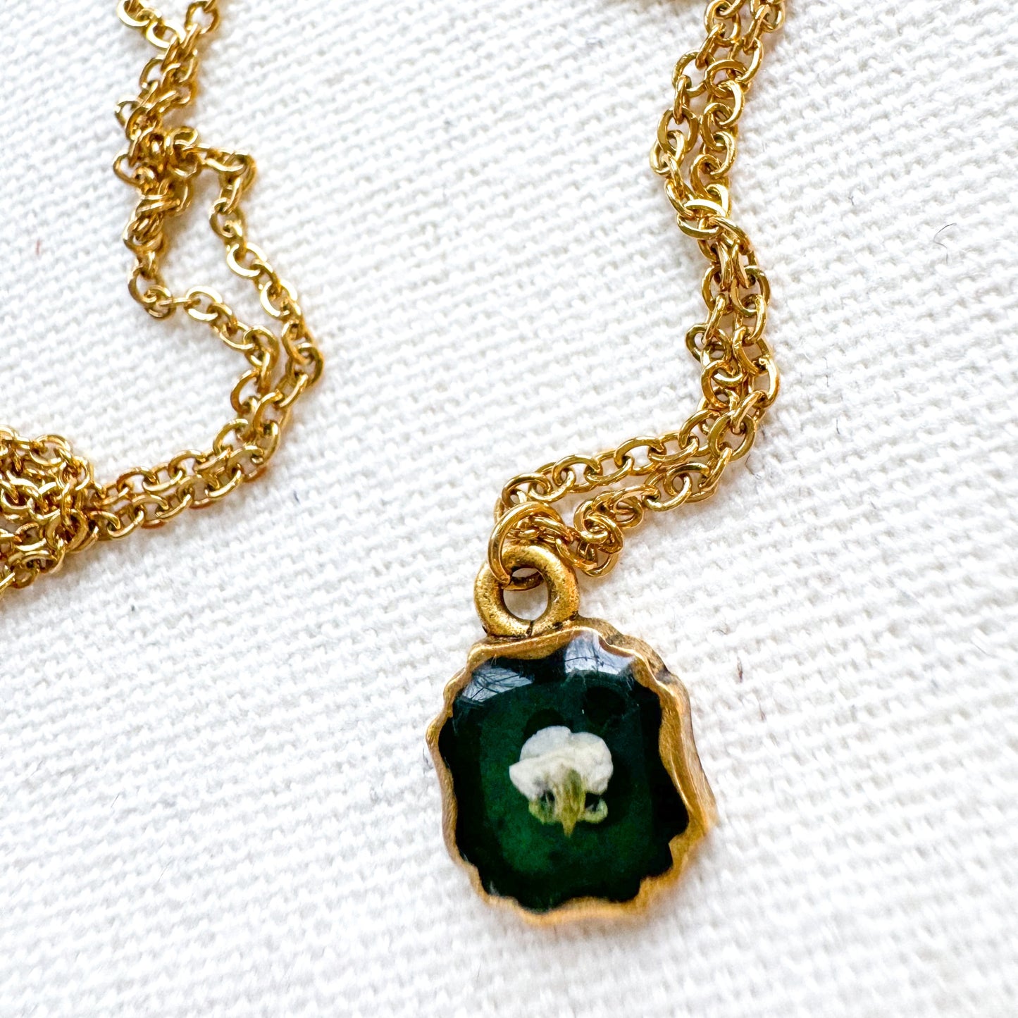Ivy Pressed Flower Necklace | Gold