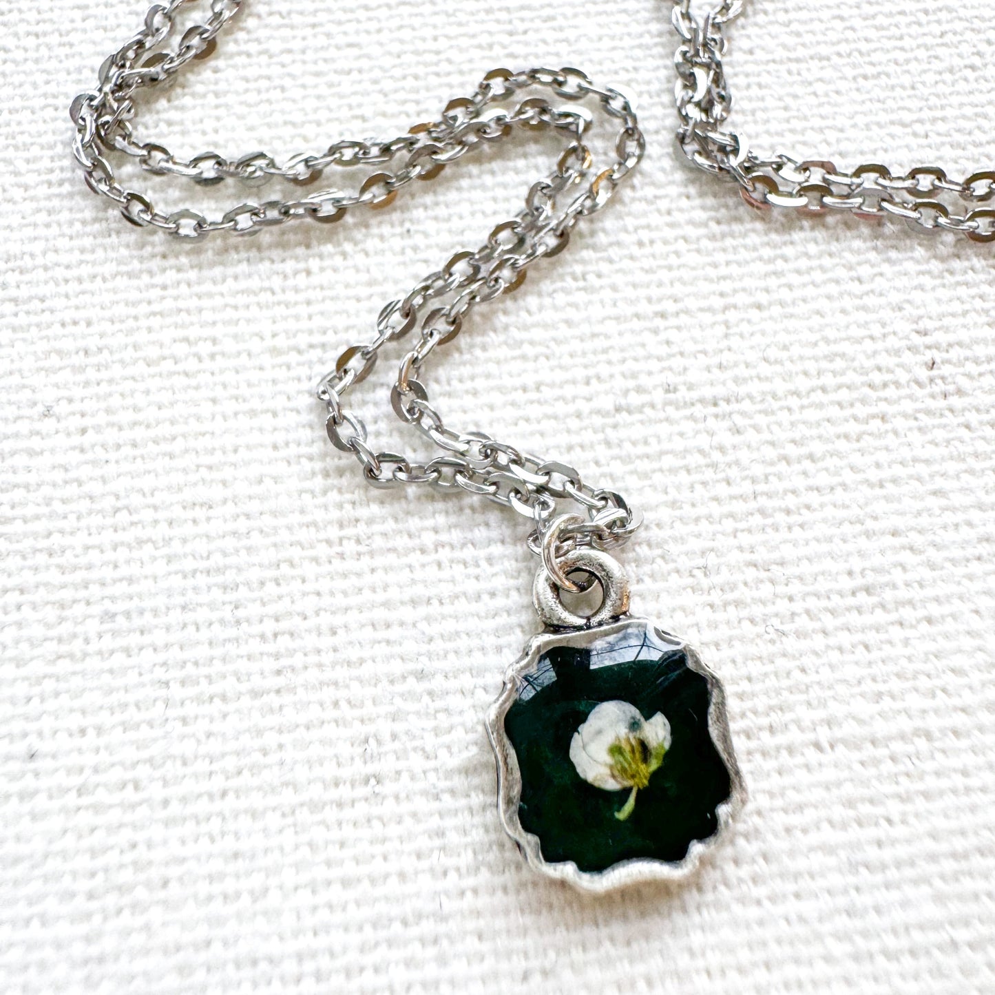 Ivy Pressed Flower Necklace | Silver
