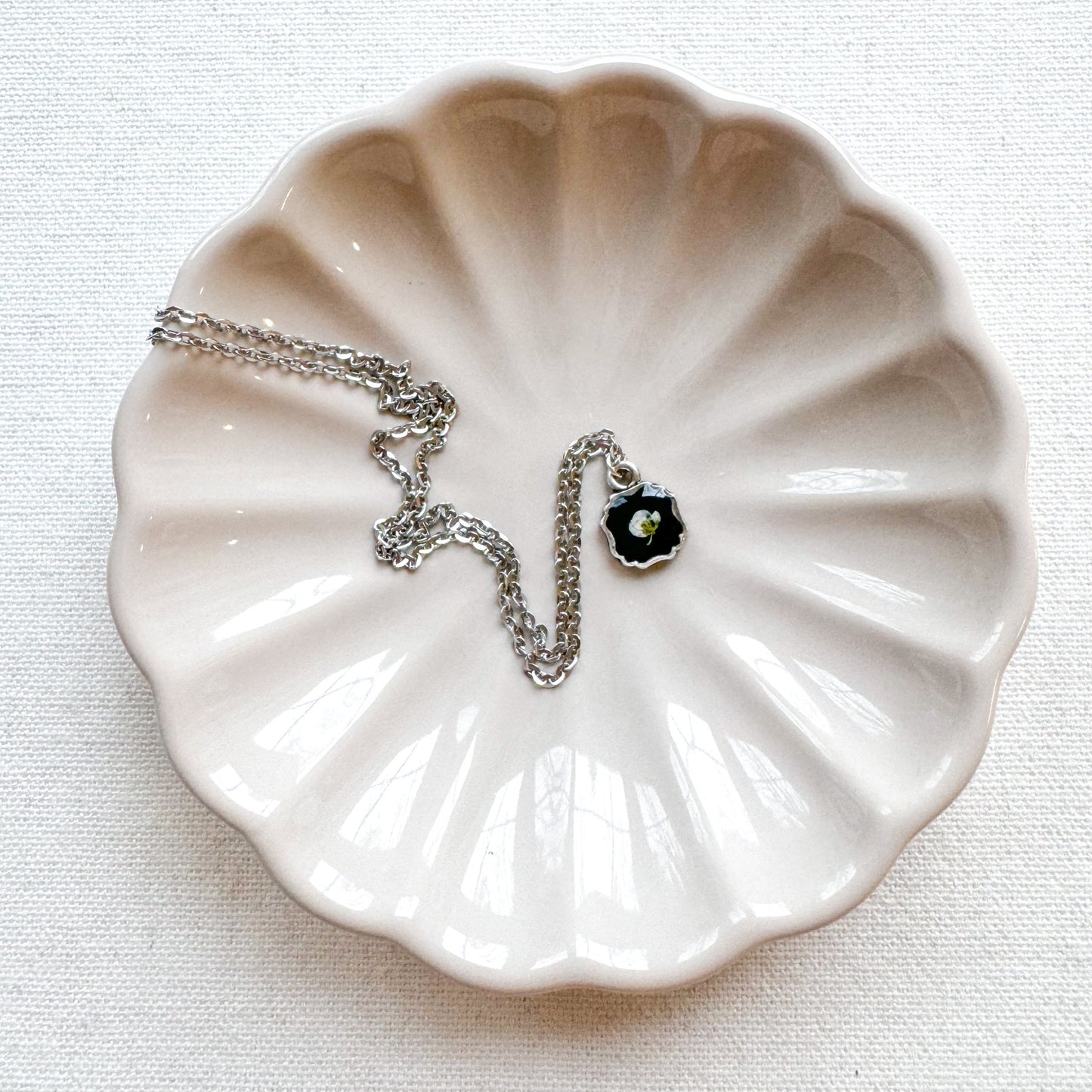 Ivy Pressed Flower Necklace | Silver
