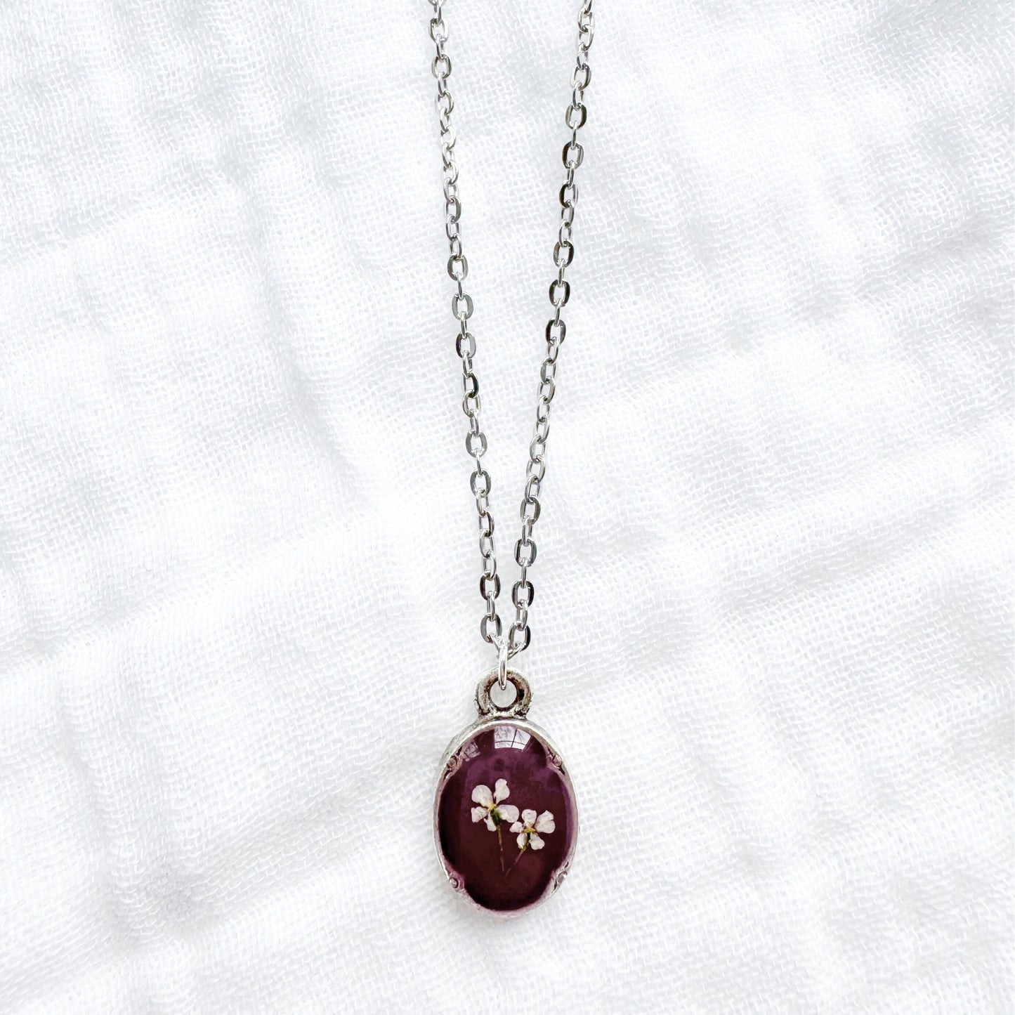 Jessie Mini Ornate Pressed Flower Necklace | Silver