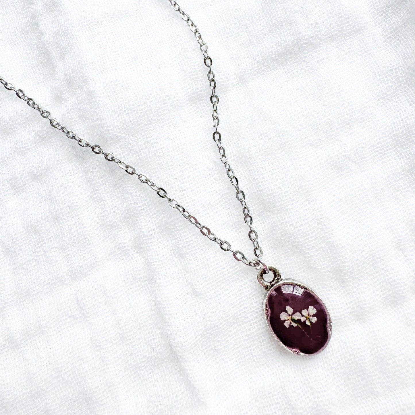 Jessie Mini Ornate Pressed Flower Necklace | Silver