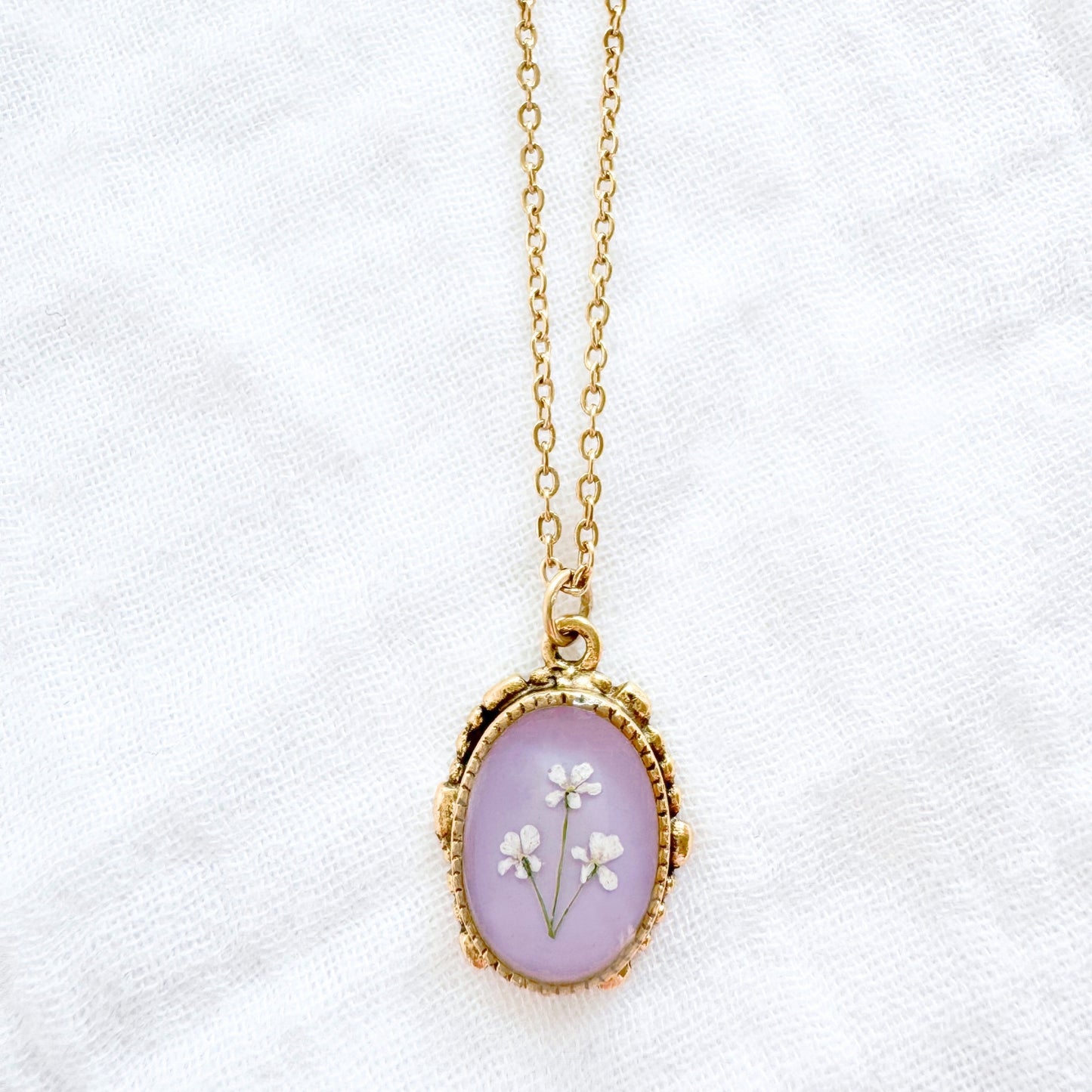 Mary Ornate Pressed Flower Necklace | Gold