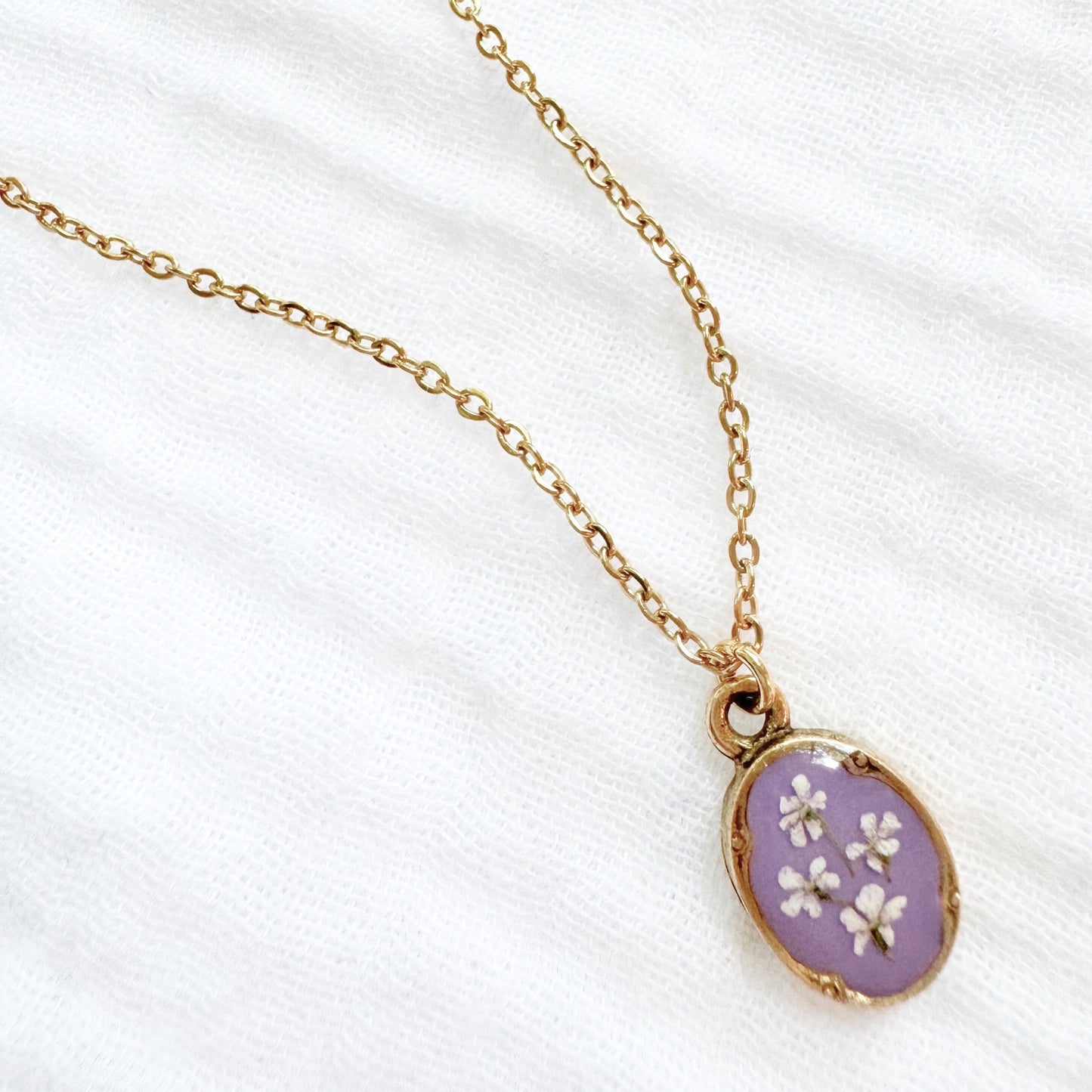 Megan Mini Ornate Pressed Flower Necklace | Gold
