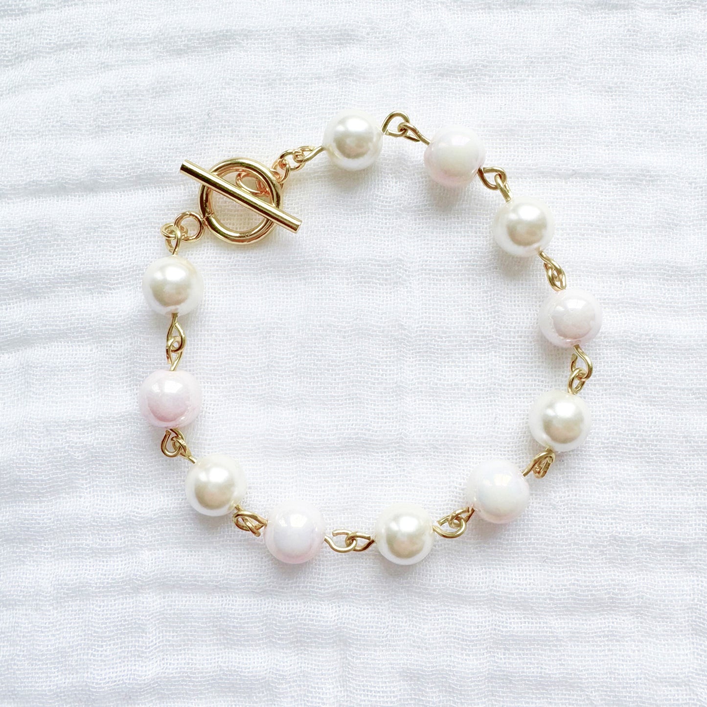 Peony Shell Pearl Bracelet | Gold