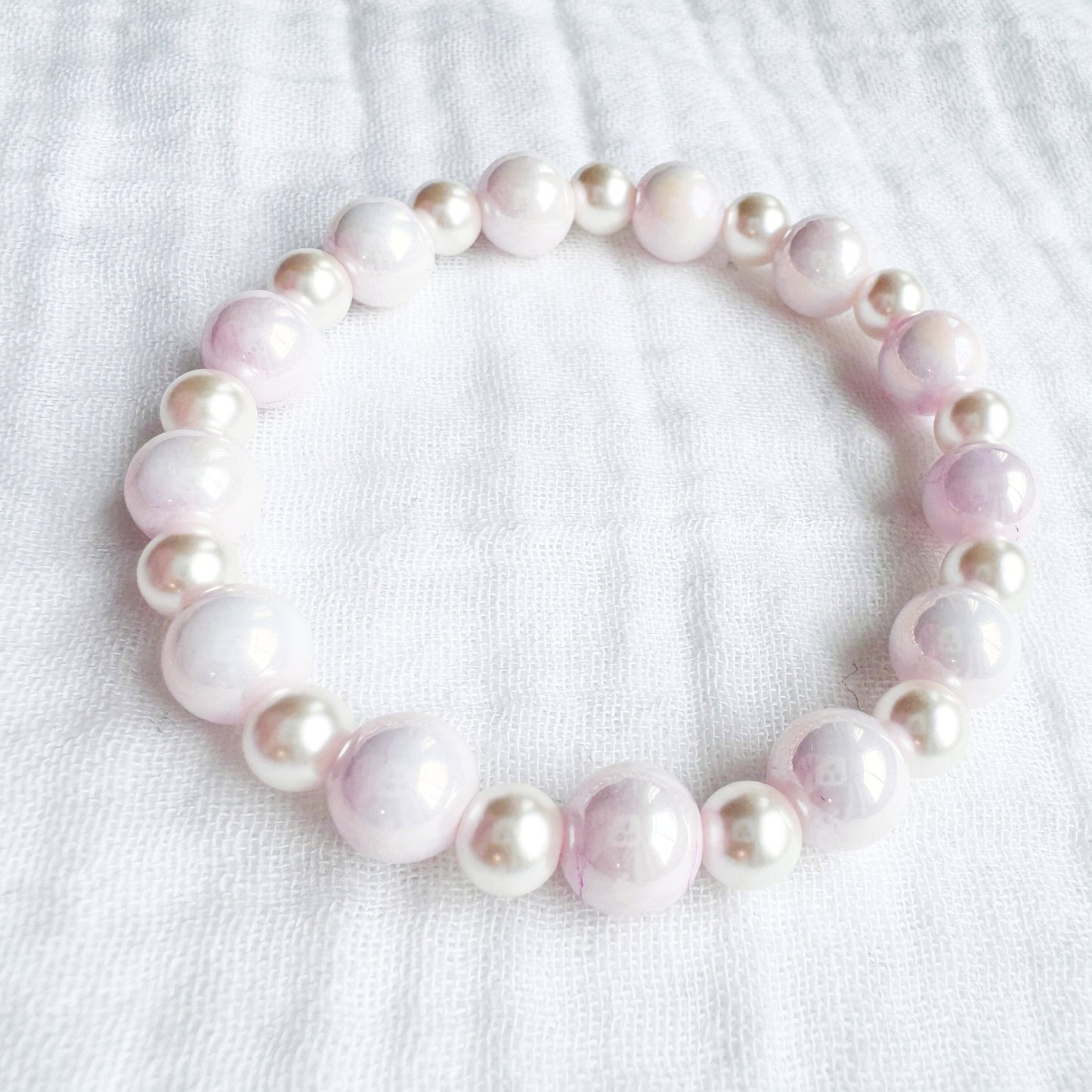Peony Shell Pearl Bracelet