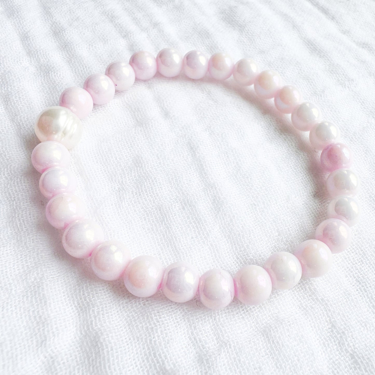Peony Focal Pearl Bracelet