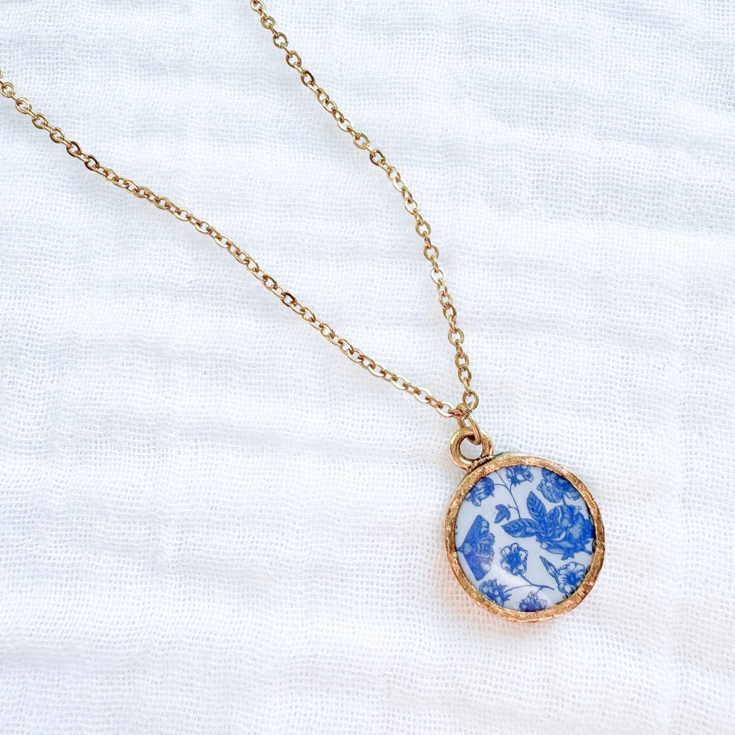 Toile de papillon Coin Necklace | Gold