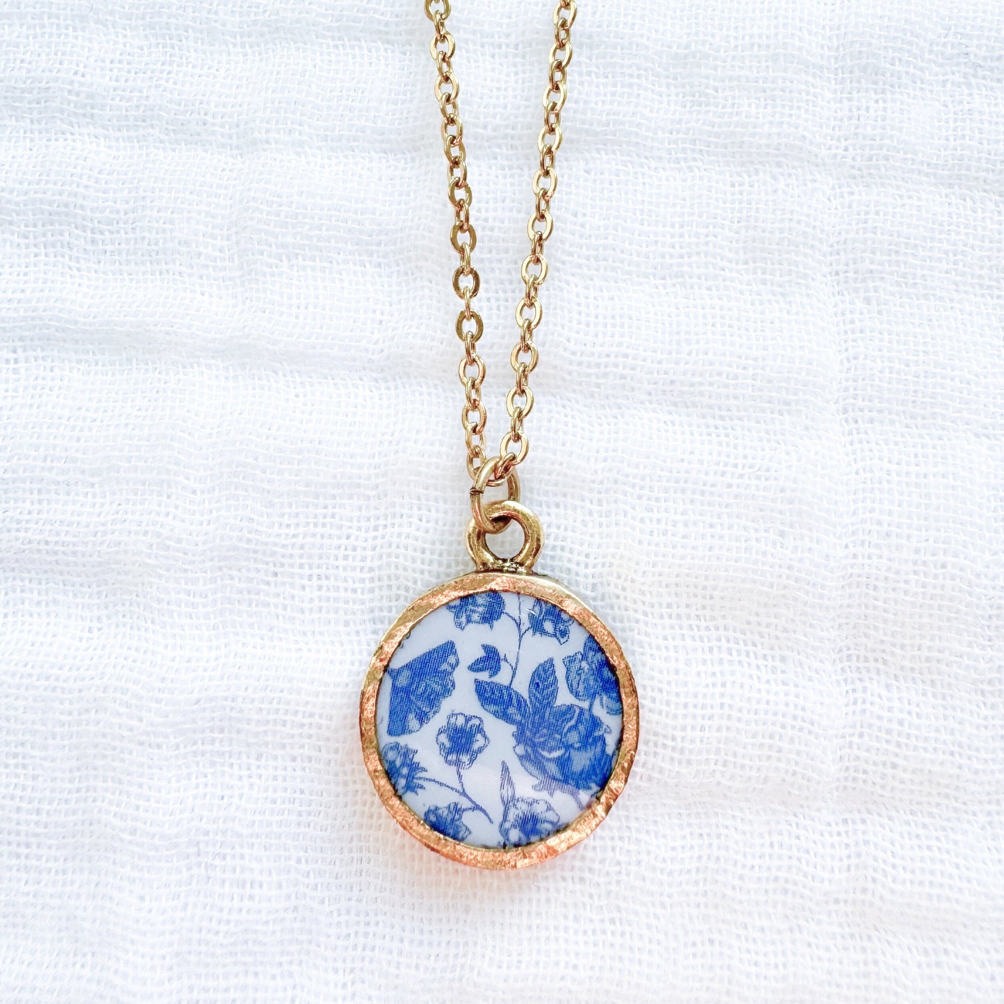 Toile de papillon Coin Necklace | Gold