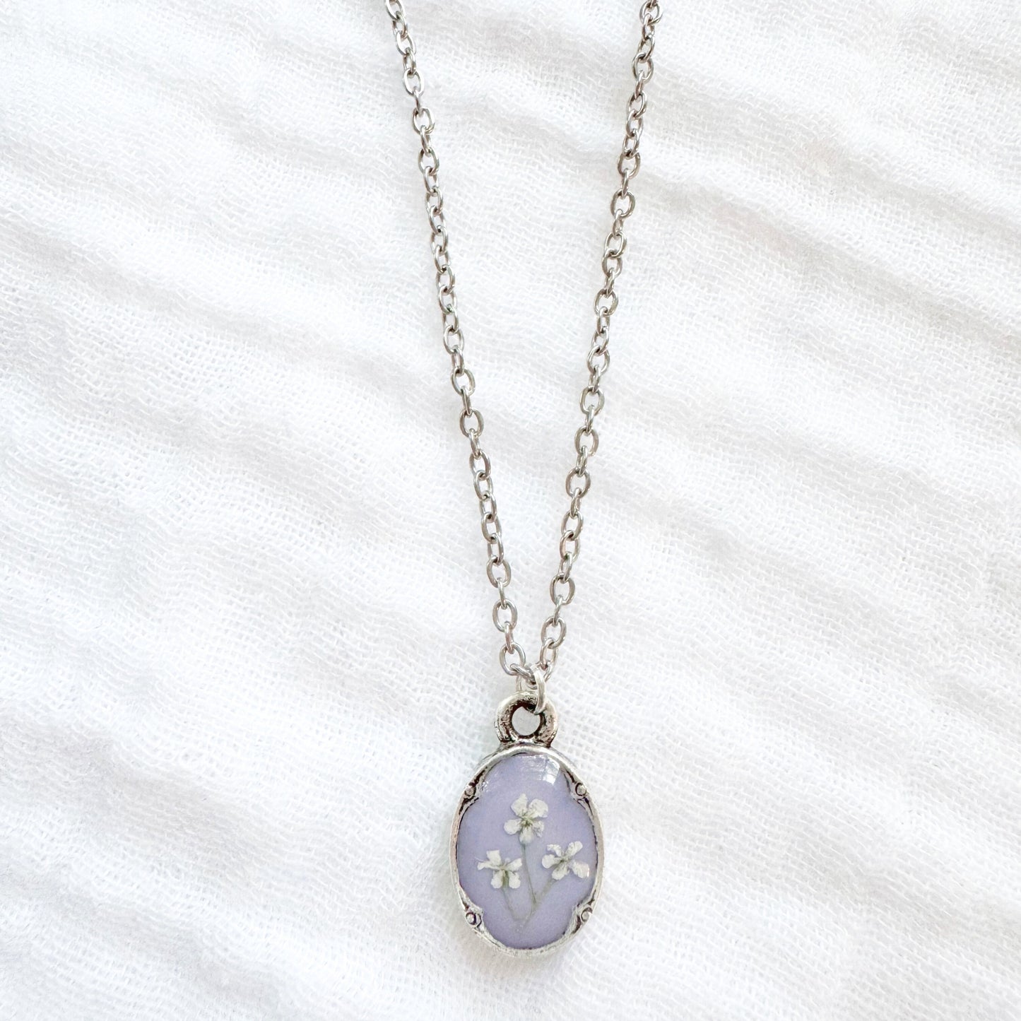 Violet Mini Ornate Pressed Flower Necklace | Silver