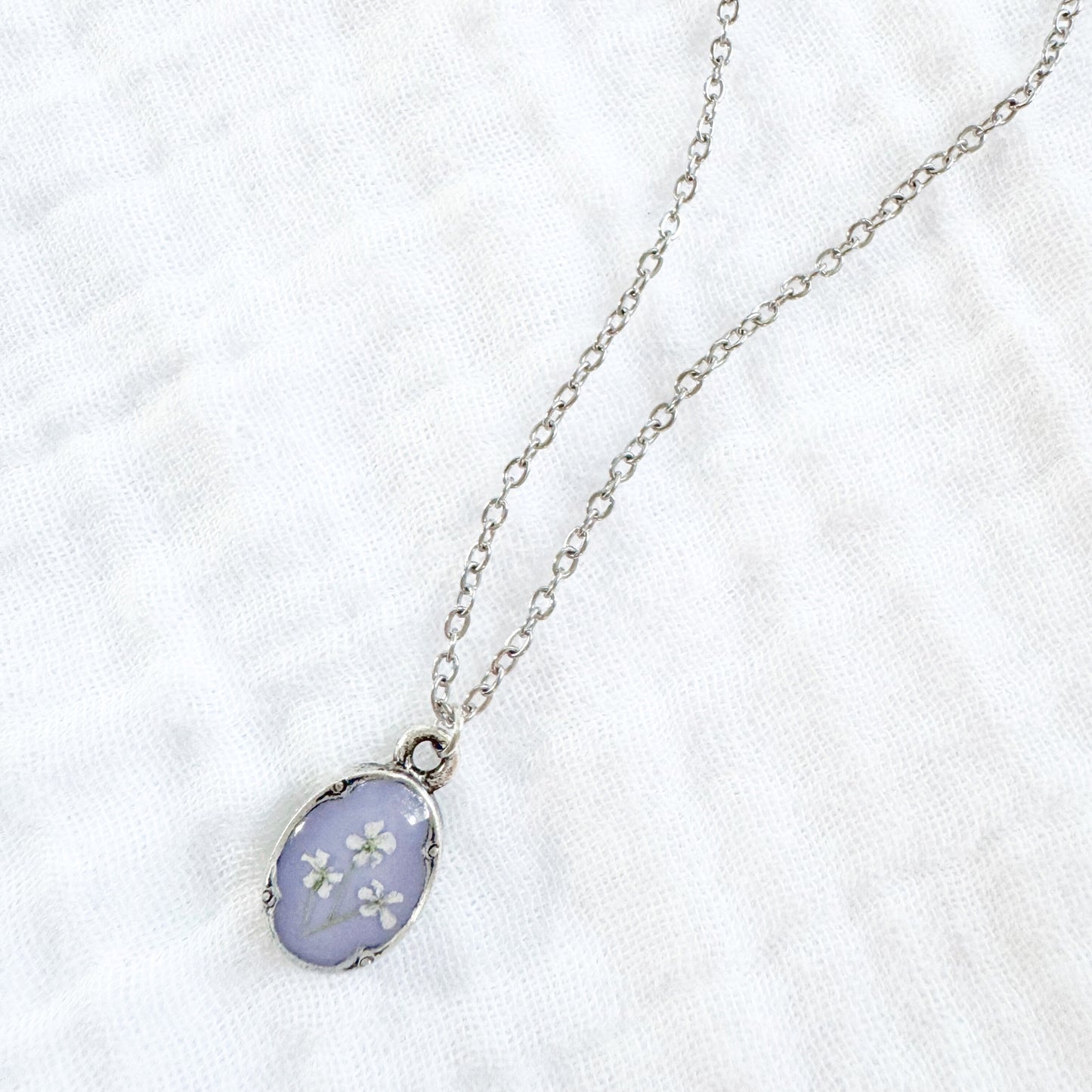 Violet Mini Ornate Pressed Flower Necklace | Silver