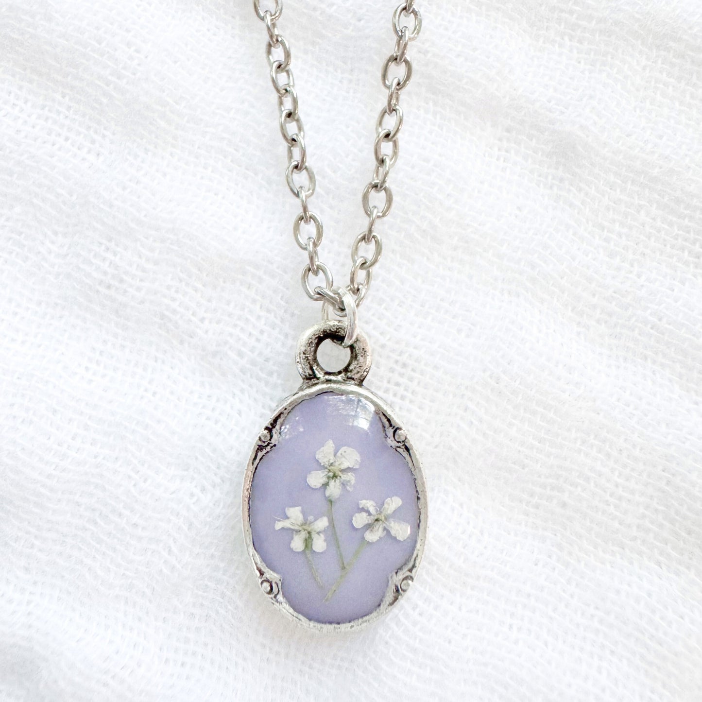 Violet Mini Ornate Pressed Flower Necklace | Silver