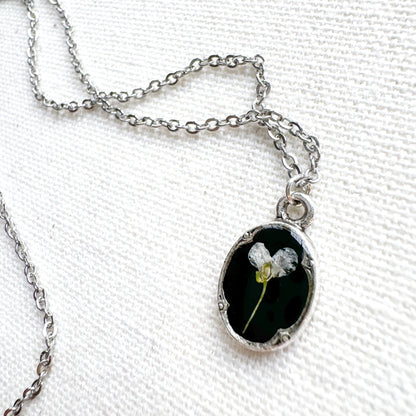 Victoria Mini Ornate Pressed Flower Necklace | Silver