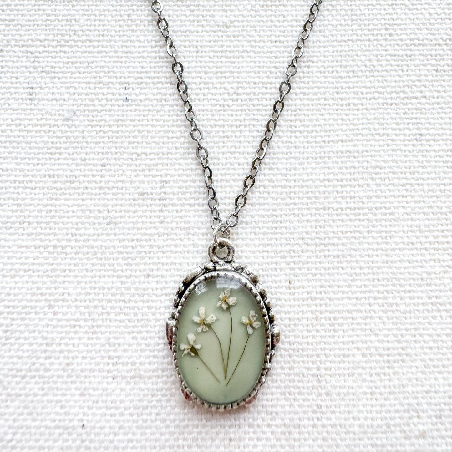 Beatrix Pressed Flower Necklace | Silver