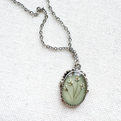 Beatrix Pressed Flower Necklace | Silver
