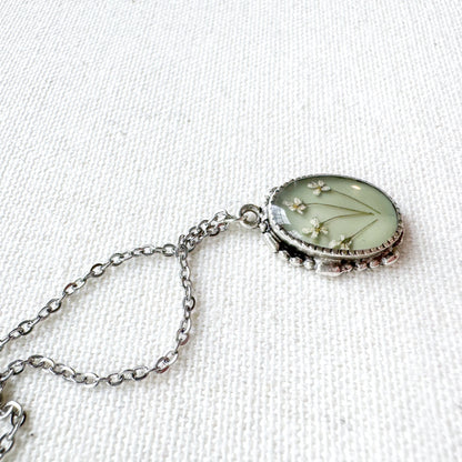 Beatrix Pressed Flower Necklace | Silver
