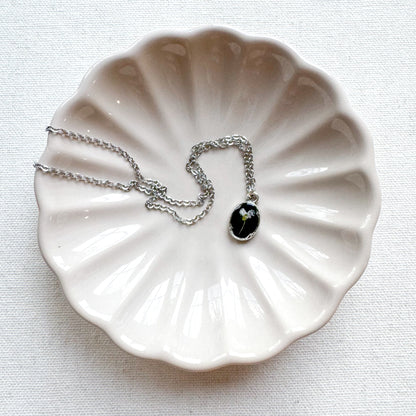 Victoria Mini Ornate Pressed Flower Necklace | Silver