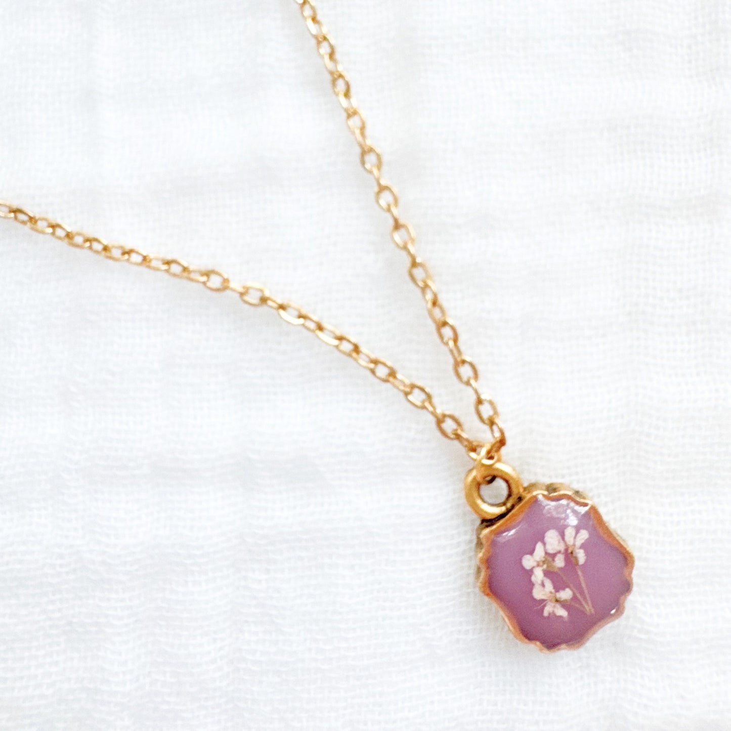 Adeline Mini Frame Pressed Flower Necklace | Gold