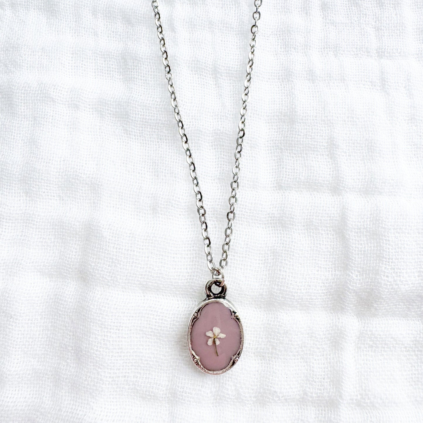 Anna Mini Ornate Pressed Flower Necklace | Silver