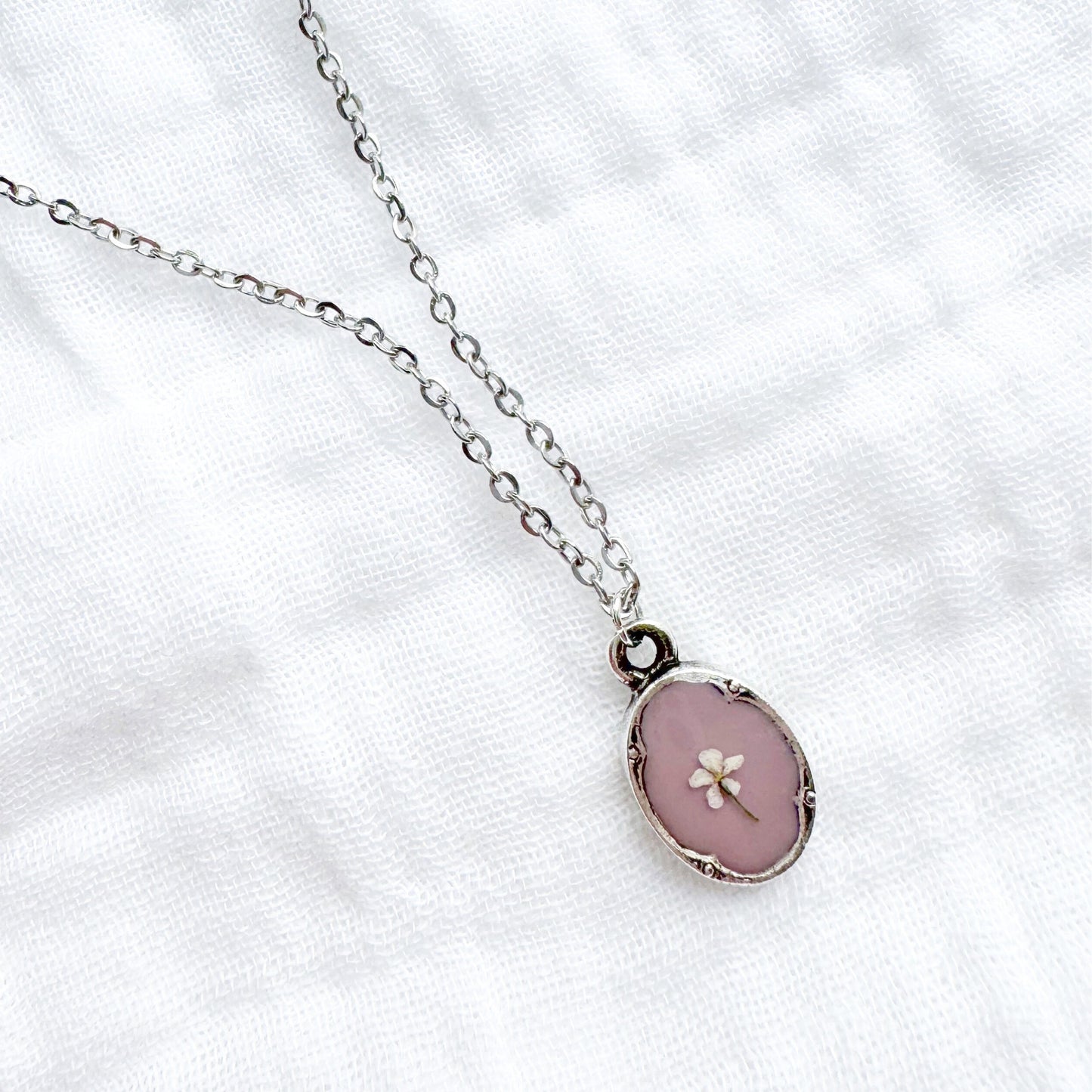 Anna Mini Ornate Pressed Flower Necklace | Silver