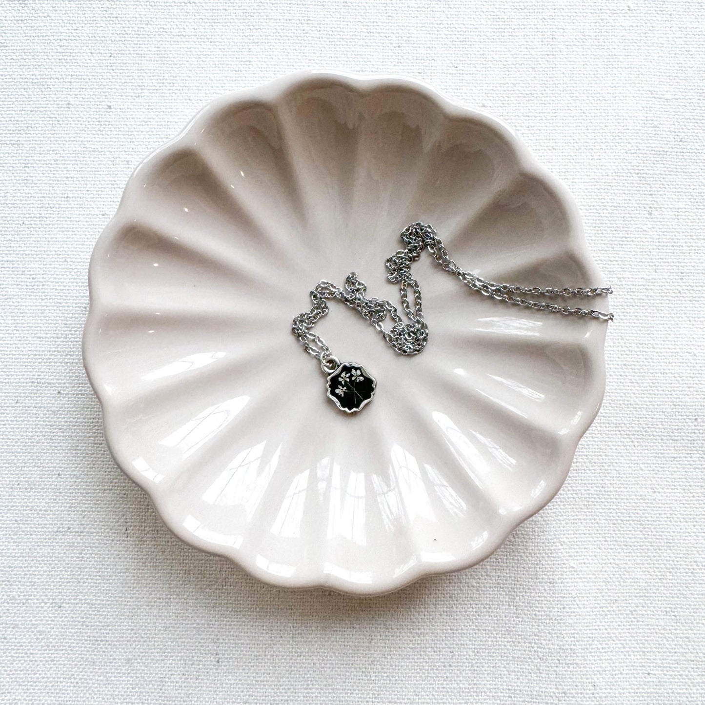 Anne Pressed Flower Necklace | Silver