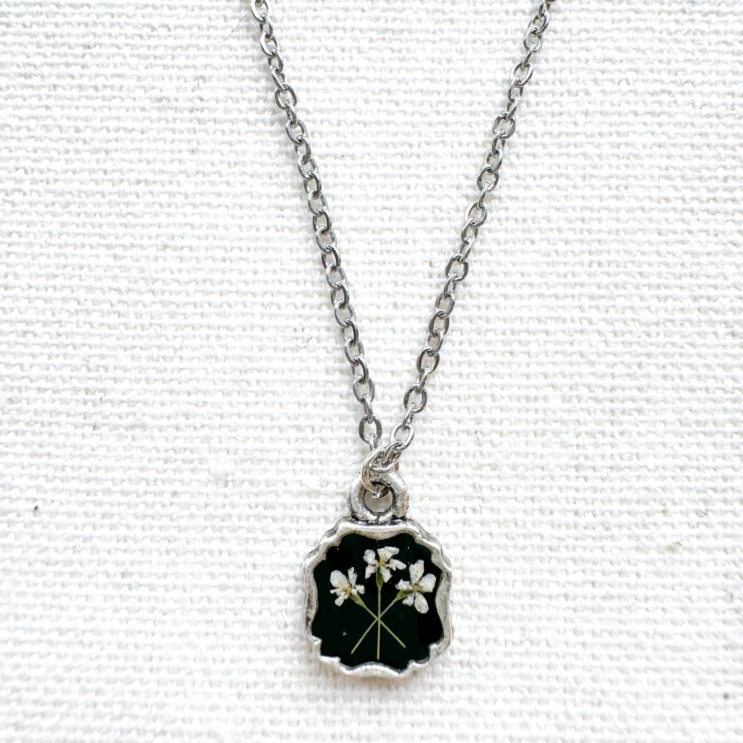 Anne Pressed Flower Necklace | Silver