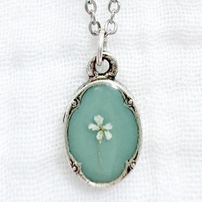 Anne Mini Ornate Pressed Flower Necklace | Silver