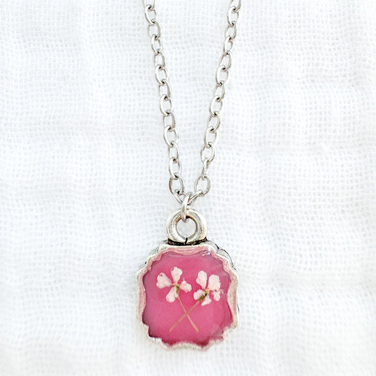 Aurora Mini Frame Pressed Flower Necklace | Silver