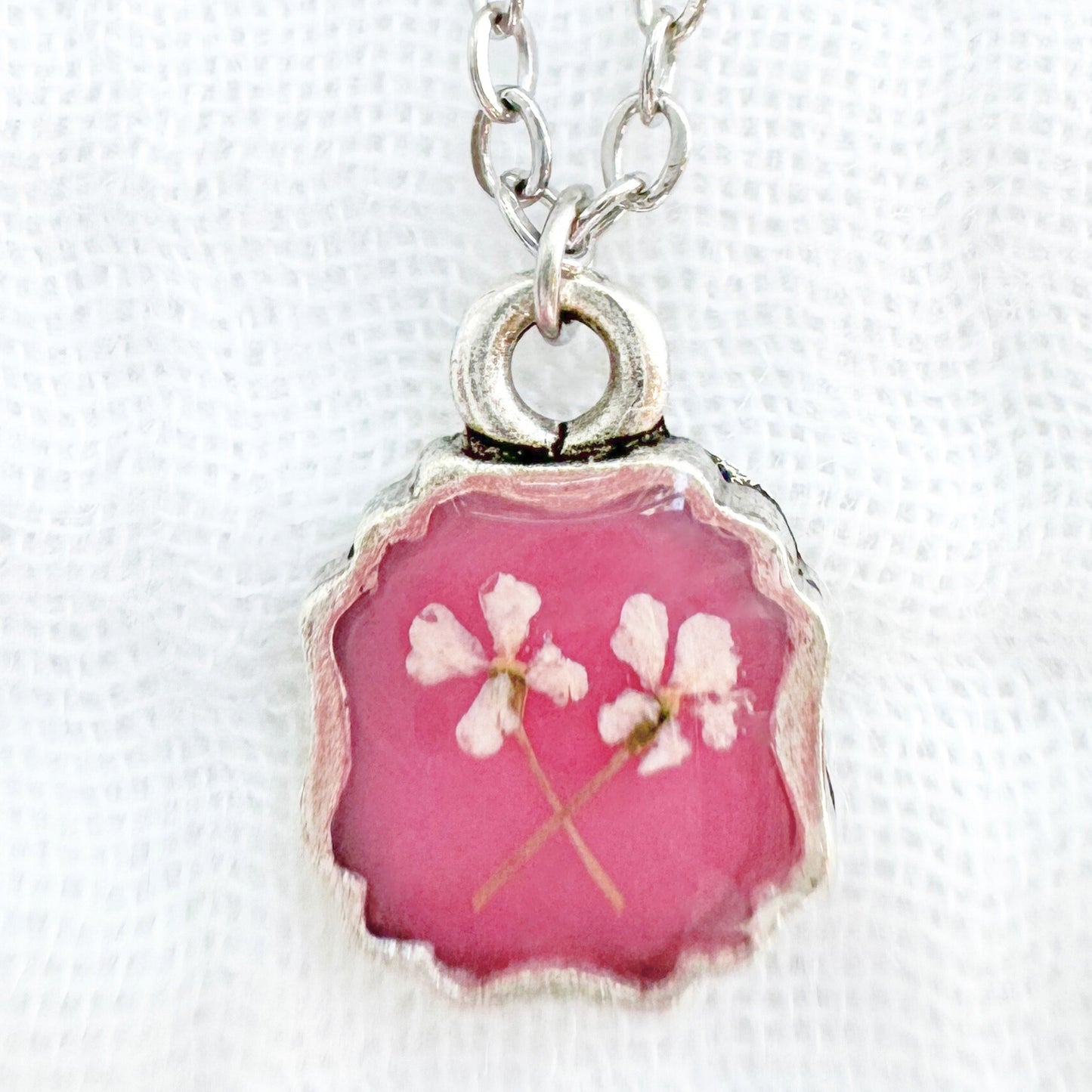 Aurora Mini Frame Pressed Flower Necklace | Silver