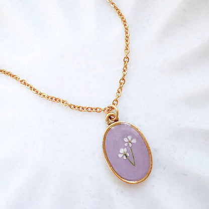 Bettina Classic Oval Pressed Flower Necklace | Gold