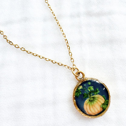 Pumpkin Coin Pendant Necklace | Gold