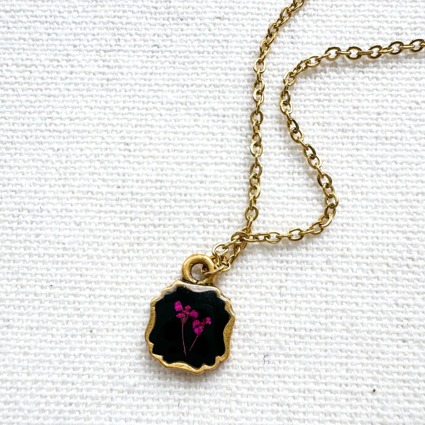 Bridgette Pressed Flower Necklace | Gold