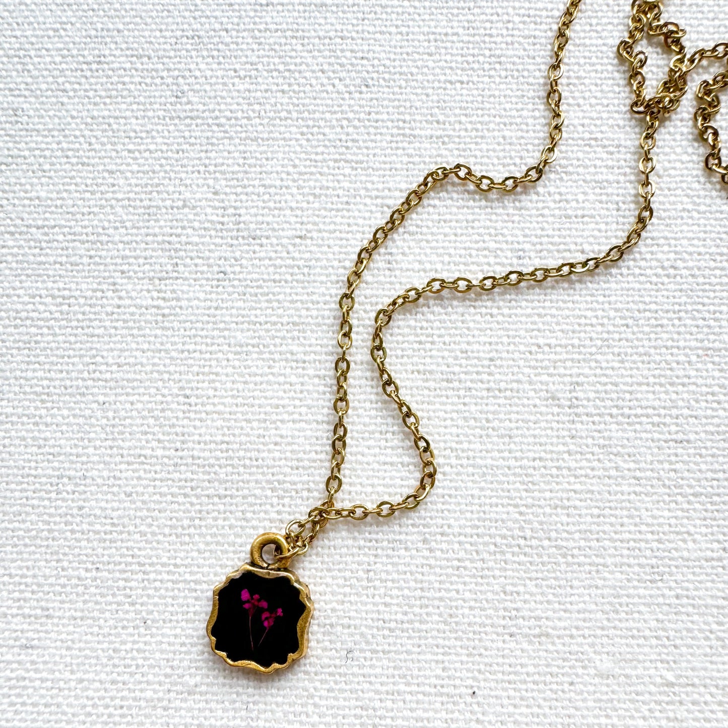 Bridgette Pressed Flower Necklace | Gold