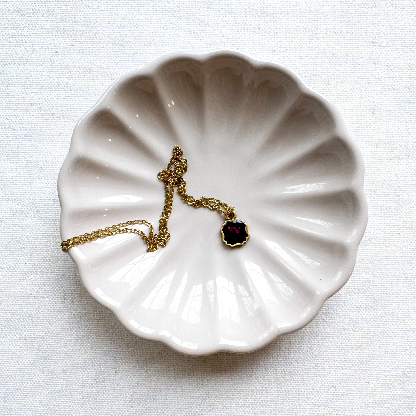 Bridgette Pressed Flower Necklace | Gold